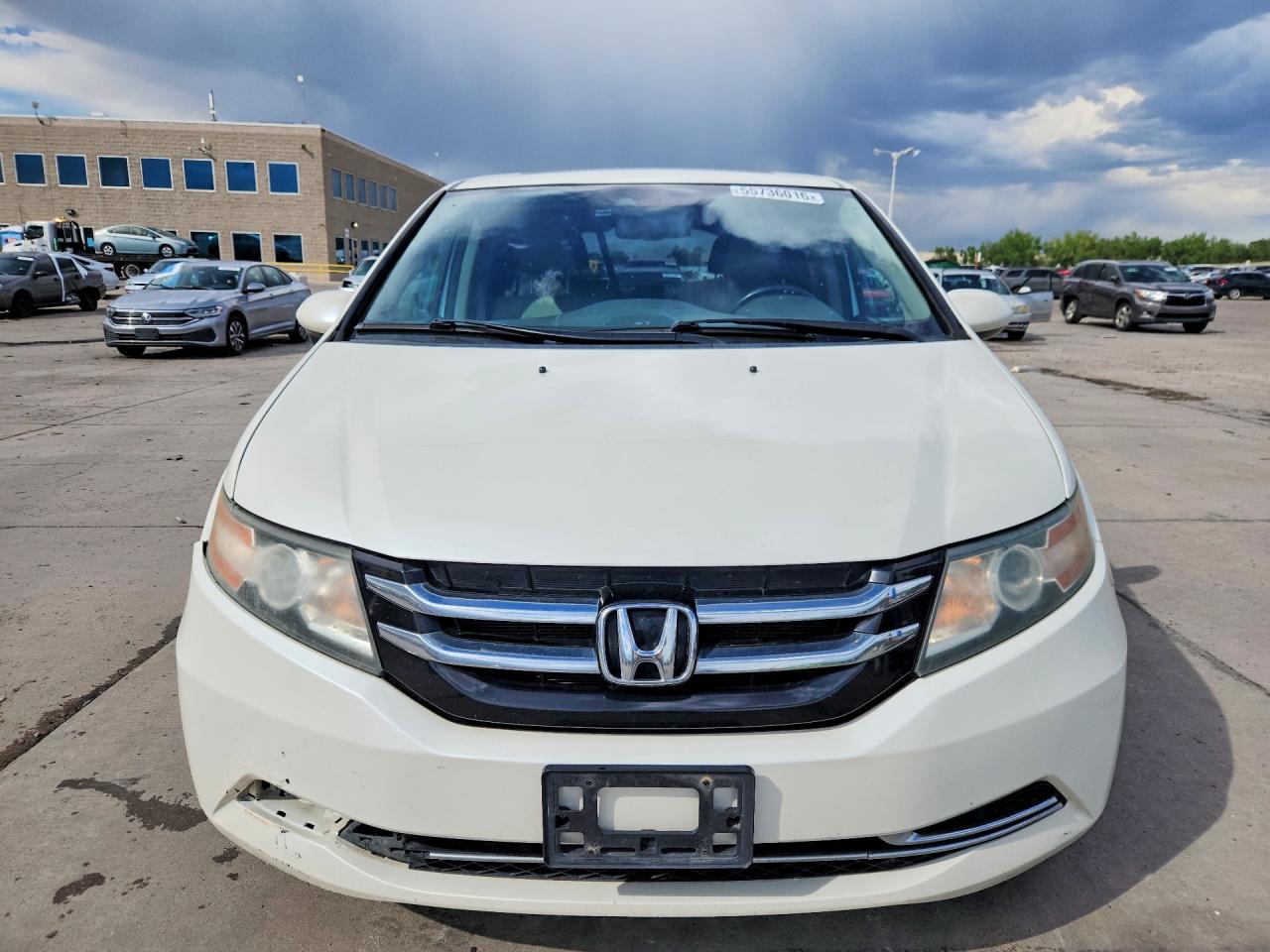 2015 Honda Odyssey Exl White vin: 5FNRL5H68FB124404