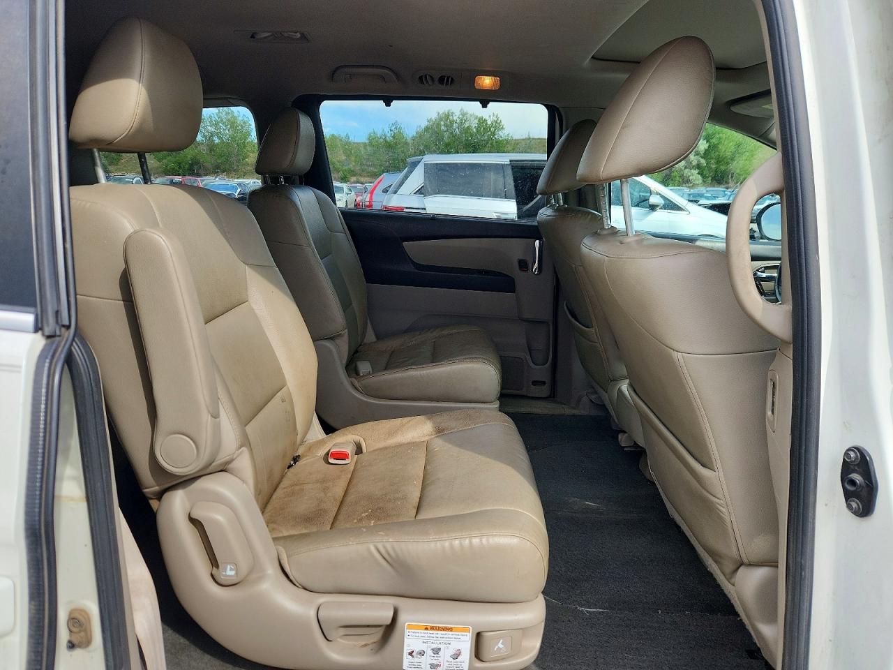 2015 Honda Odyssey Exl White vin: 5FNRL5H68FB124404