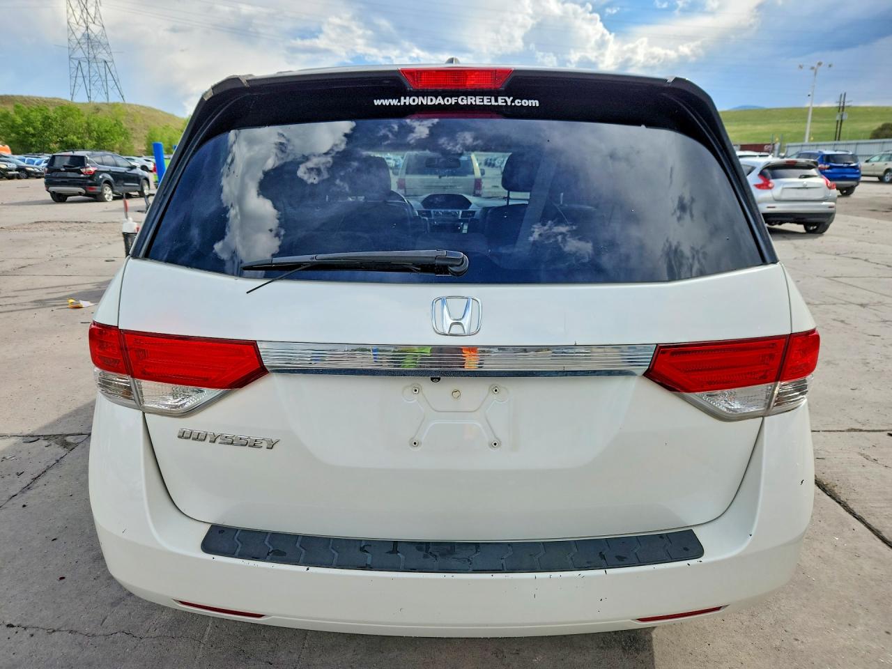2015 Honda Odyssey Exl White vin: 5FNRL5H68FB124404