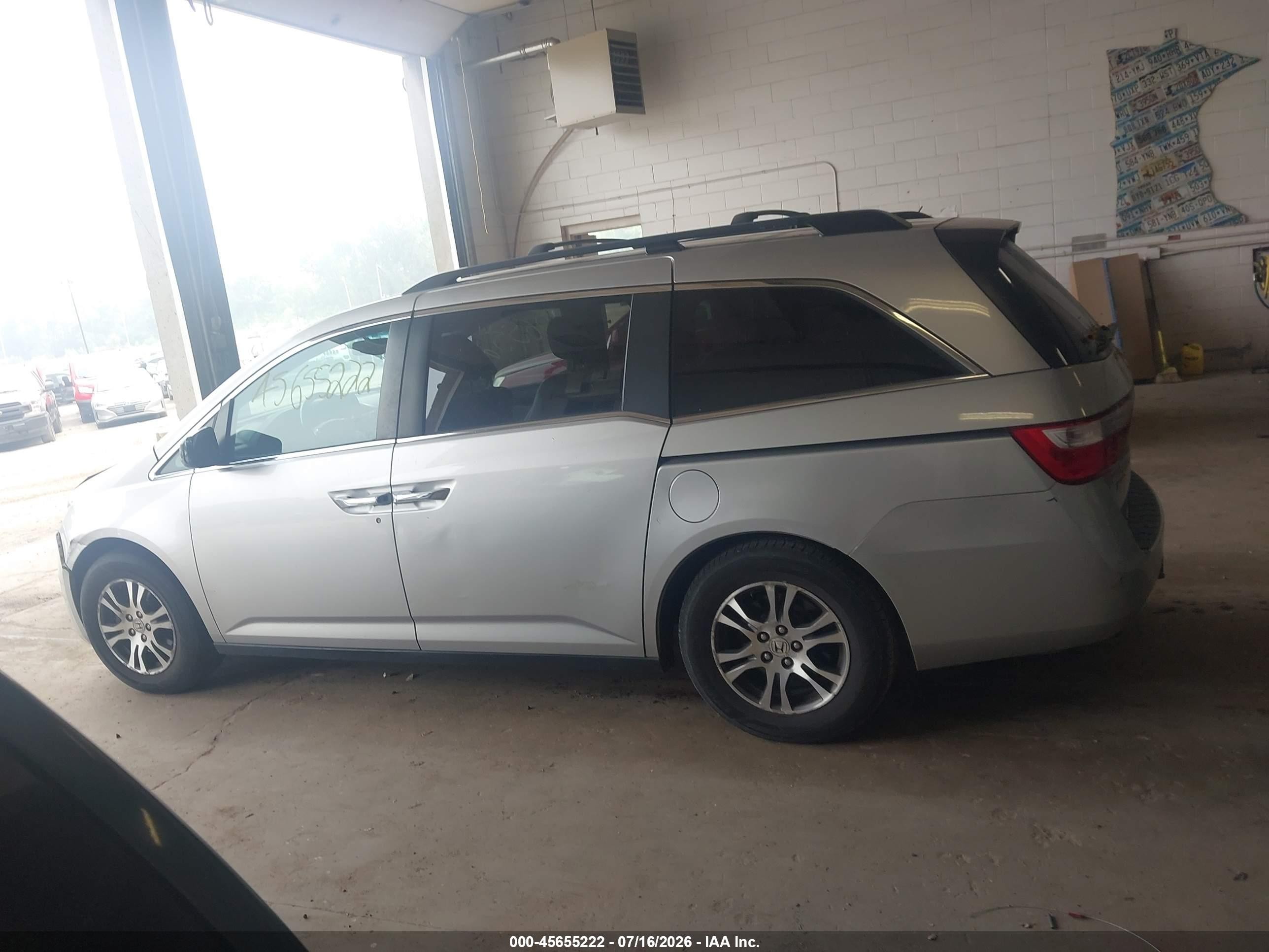 2011 Honda Odyssey Ex-l Silver vin: 5FNRL5H69BB021177