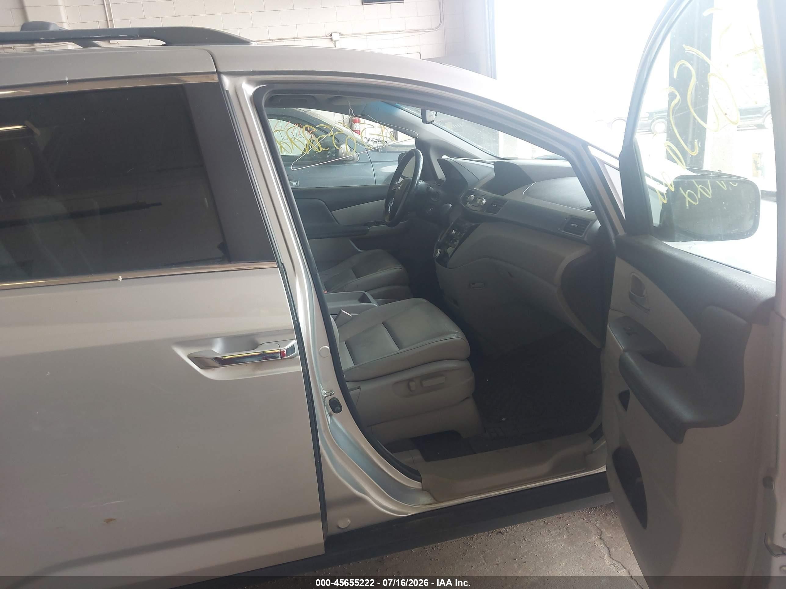 2011 Honda Odyssey Ex-l Silver vin: 5FNRL5H69BB021177