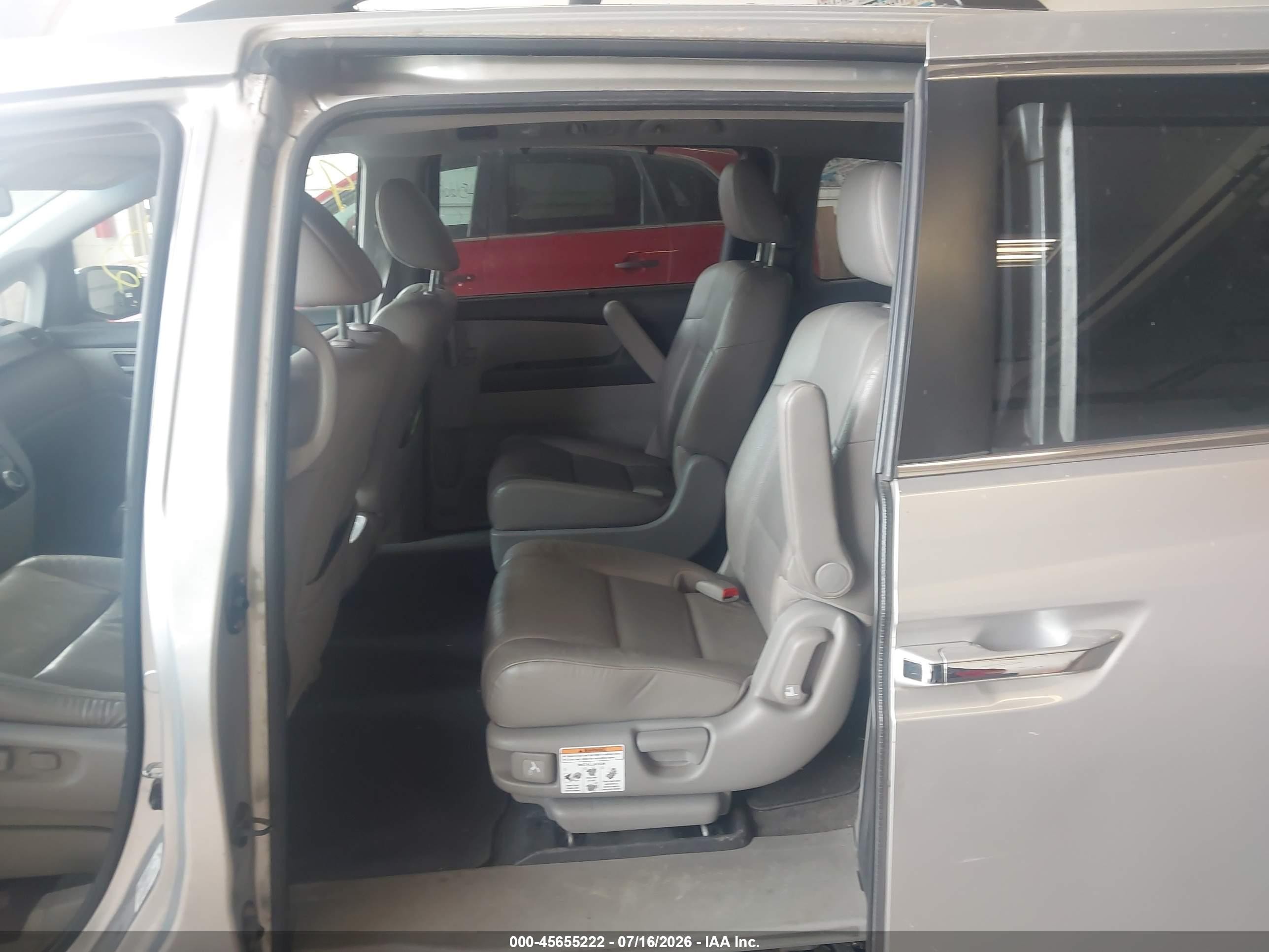 2011 Honda Odyssey Ex-l Silver vin: 5FNRL5H69BB021177