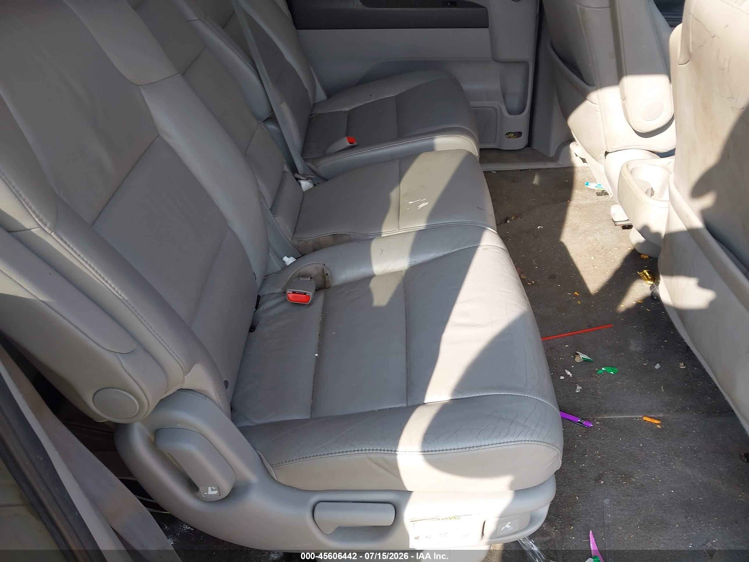 2011 Honda Odyssey Ex-l Серебряный vin: 5FNRL5H69BB042403