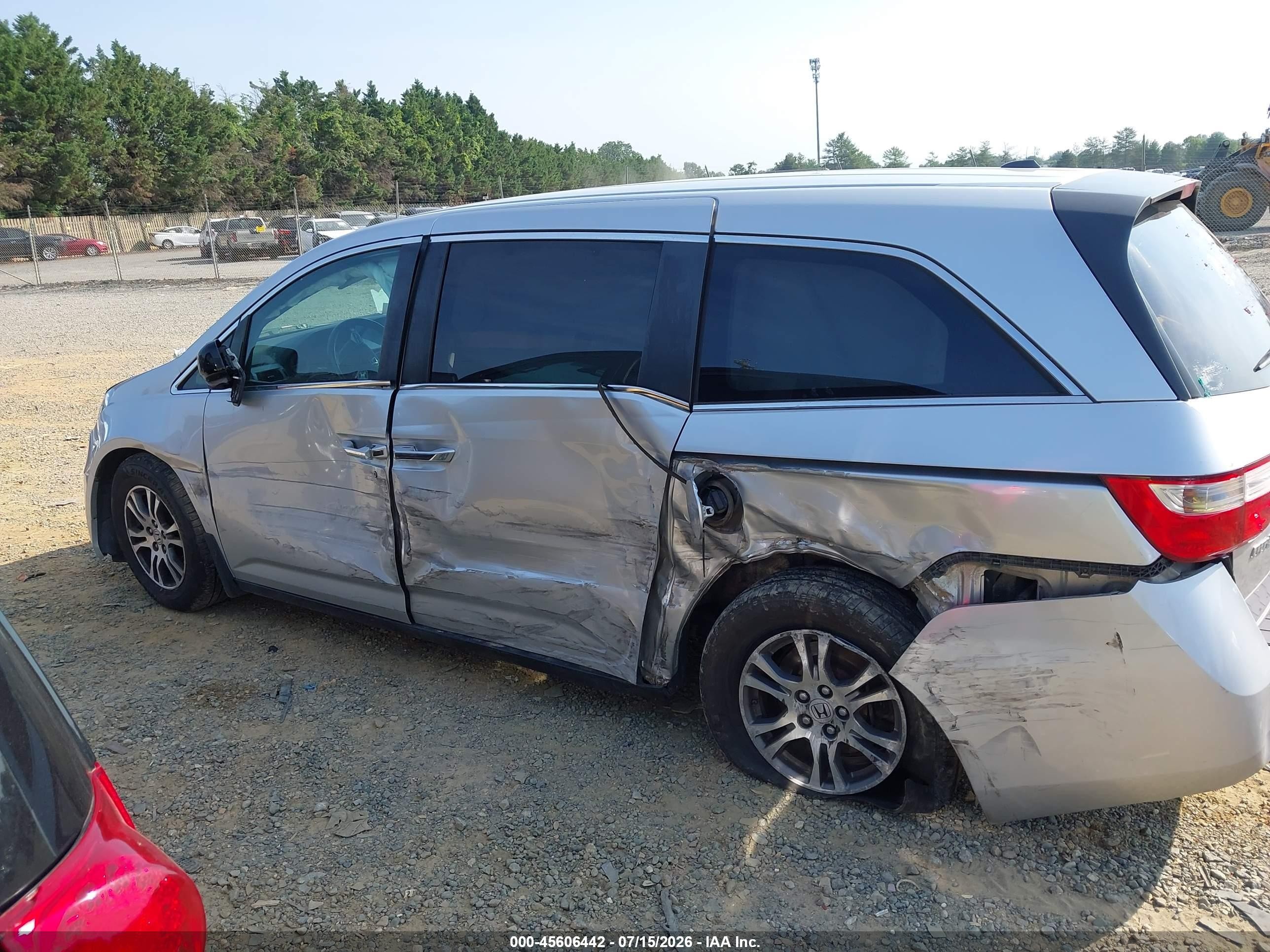 2011 Honda Odyssey Ex-l Серебряный vin: 5FNRL5H69BB042403