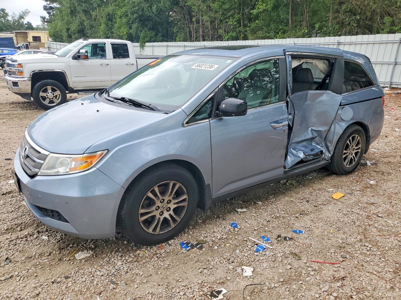 2011 Honda Odyssey Exl Blue vin: 5FNRL5H69BB042806