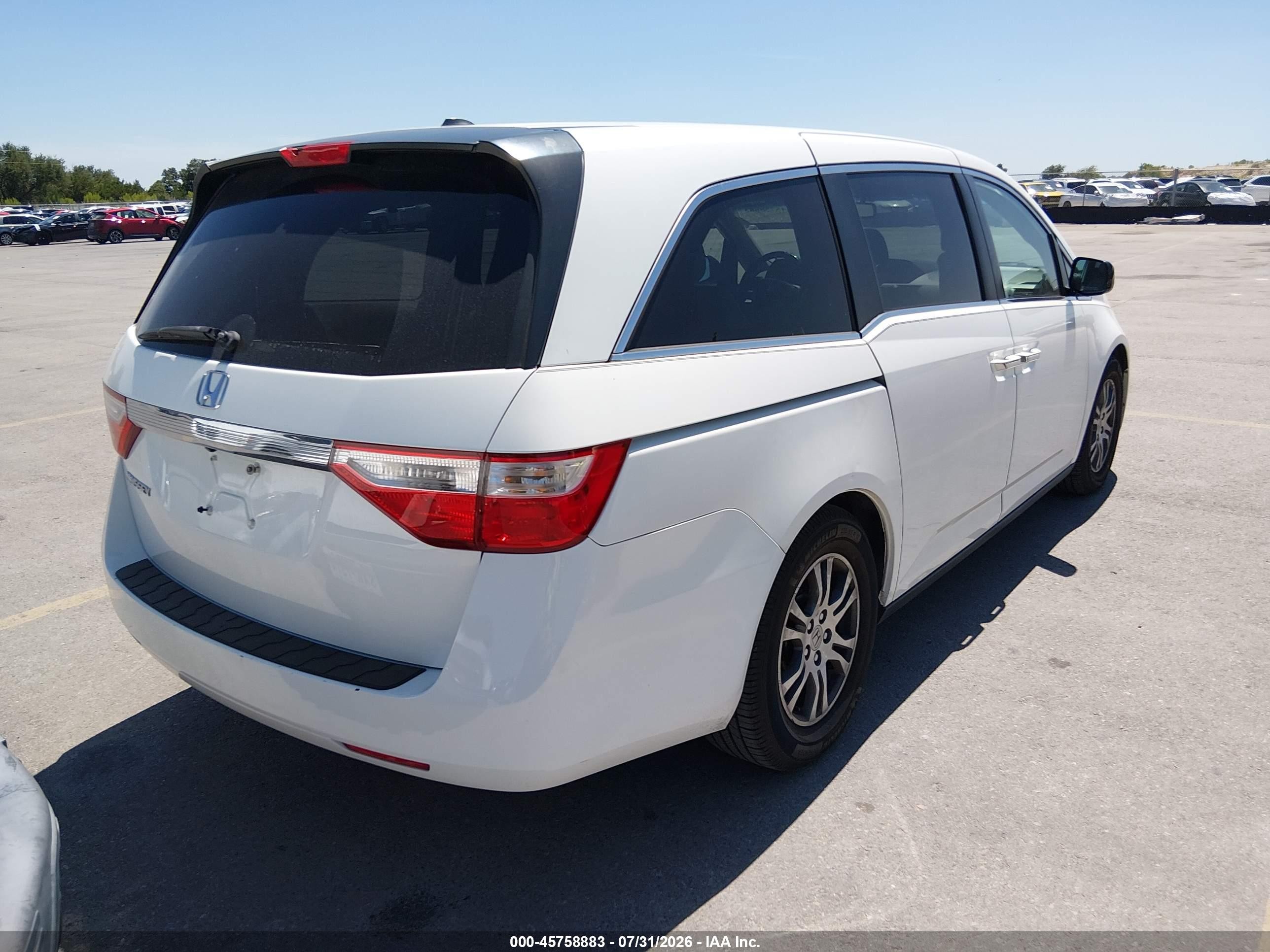 2011 Honda Odyssey Ex-l White vin: 5FNRL5H69BB102292