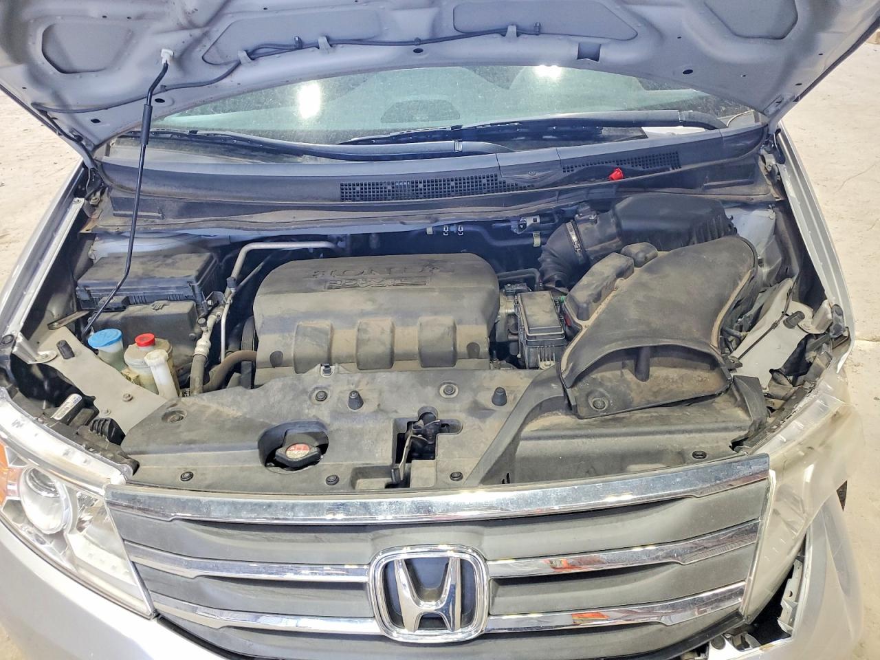 2012 Honda Odyssey Exl Silver vin: 5FNRL5H69CB011427