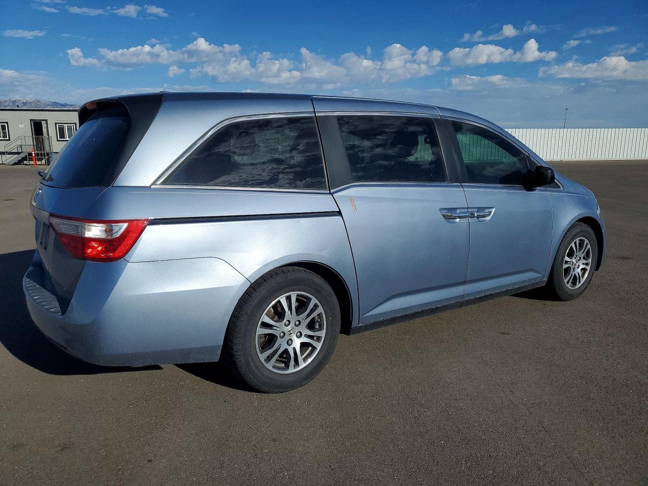 2012 Honda Odyssey Exl Blue vin: 5FNRL5H69CB036179