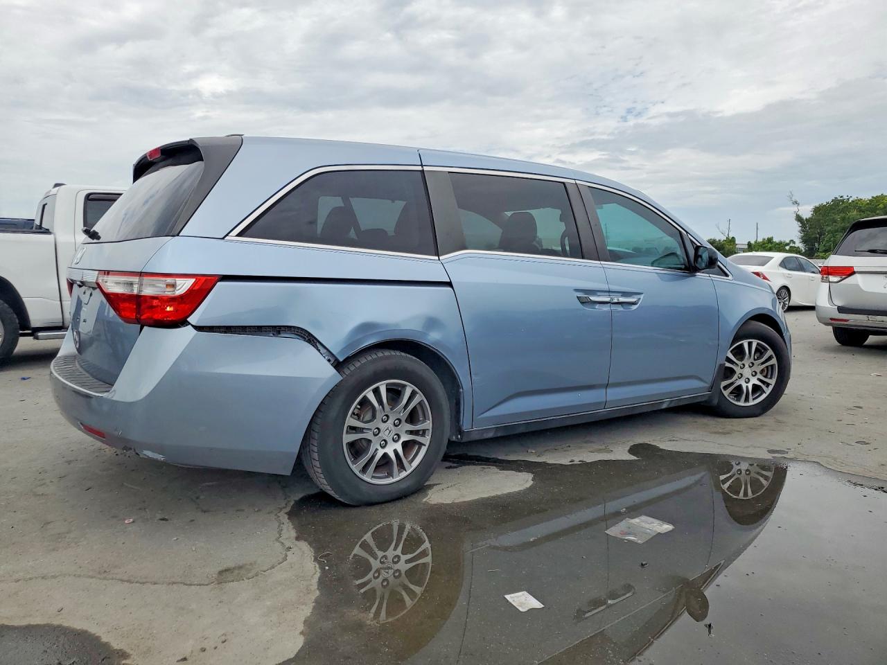 2012 Honda Odyssey Exl Blue vin: 5FNRL5H69CB095121