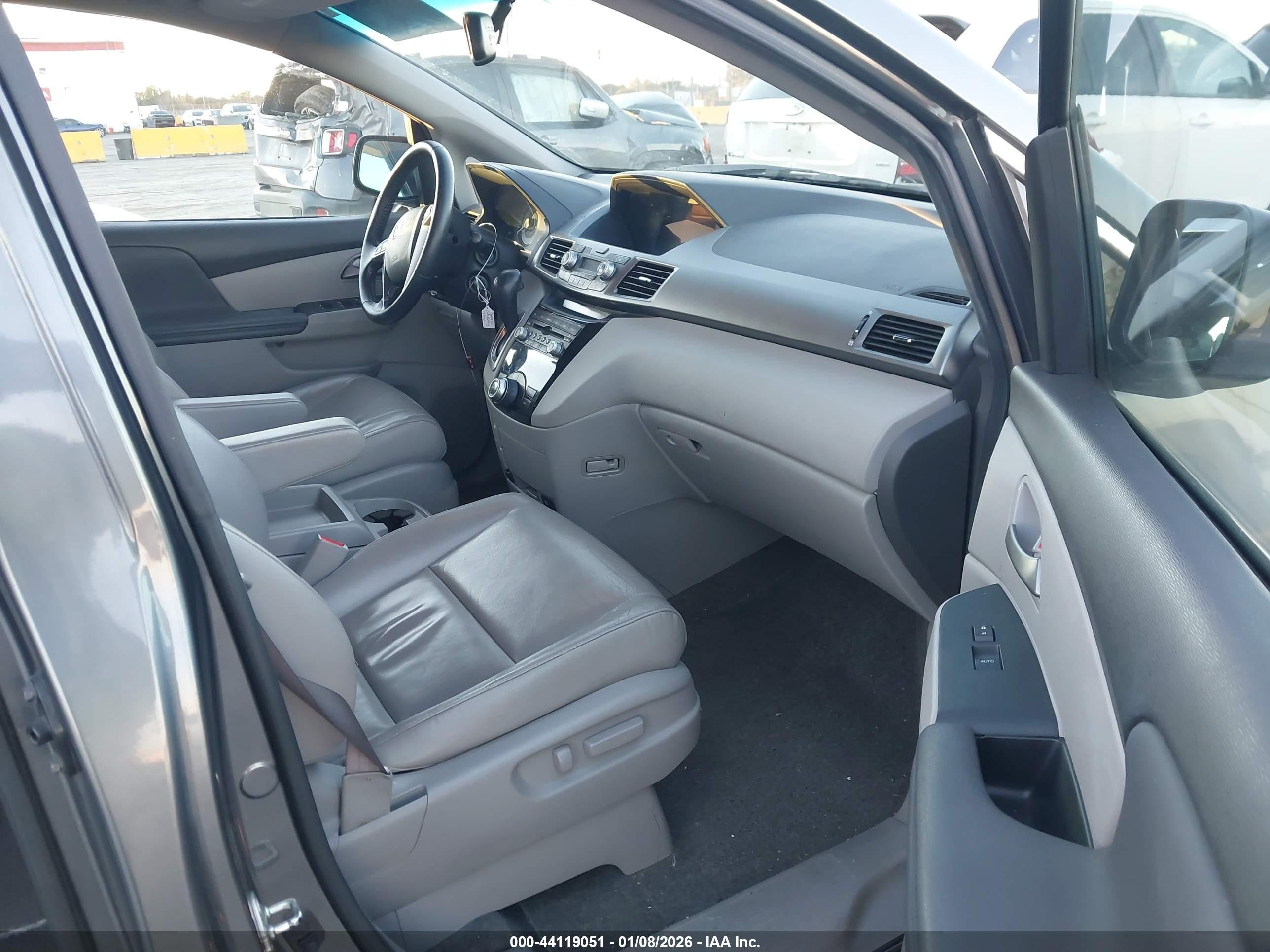 2012 Honda Odyssey Ex-l Серый vin: 5FNRL5H69CB100530