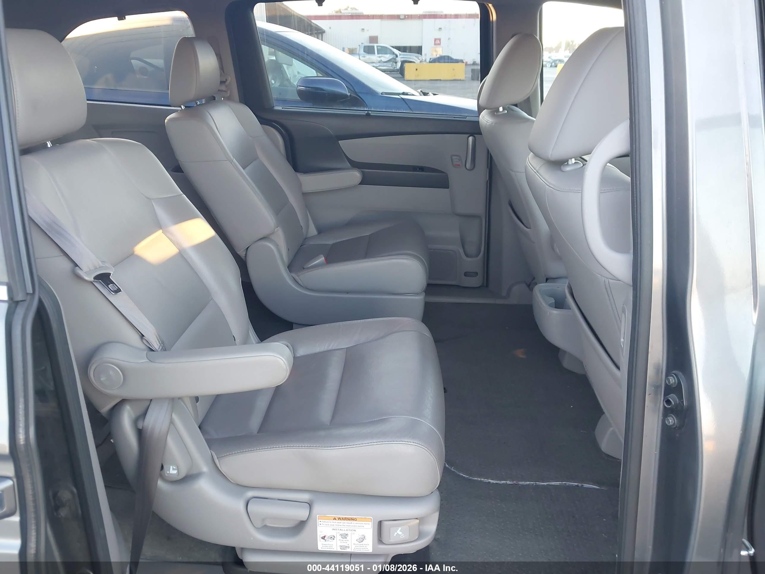 2012 Honda Odyssey Ex-l Серый vin: 5FNRL5H69CB100530
