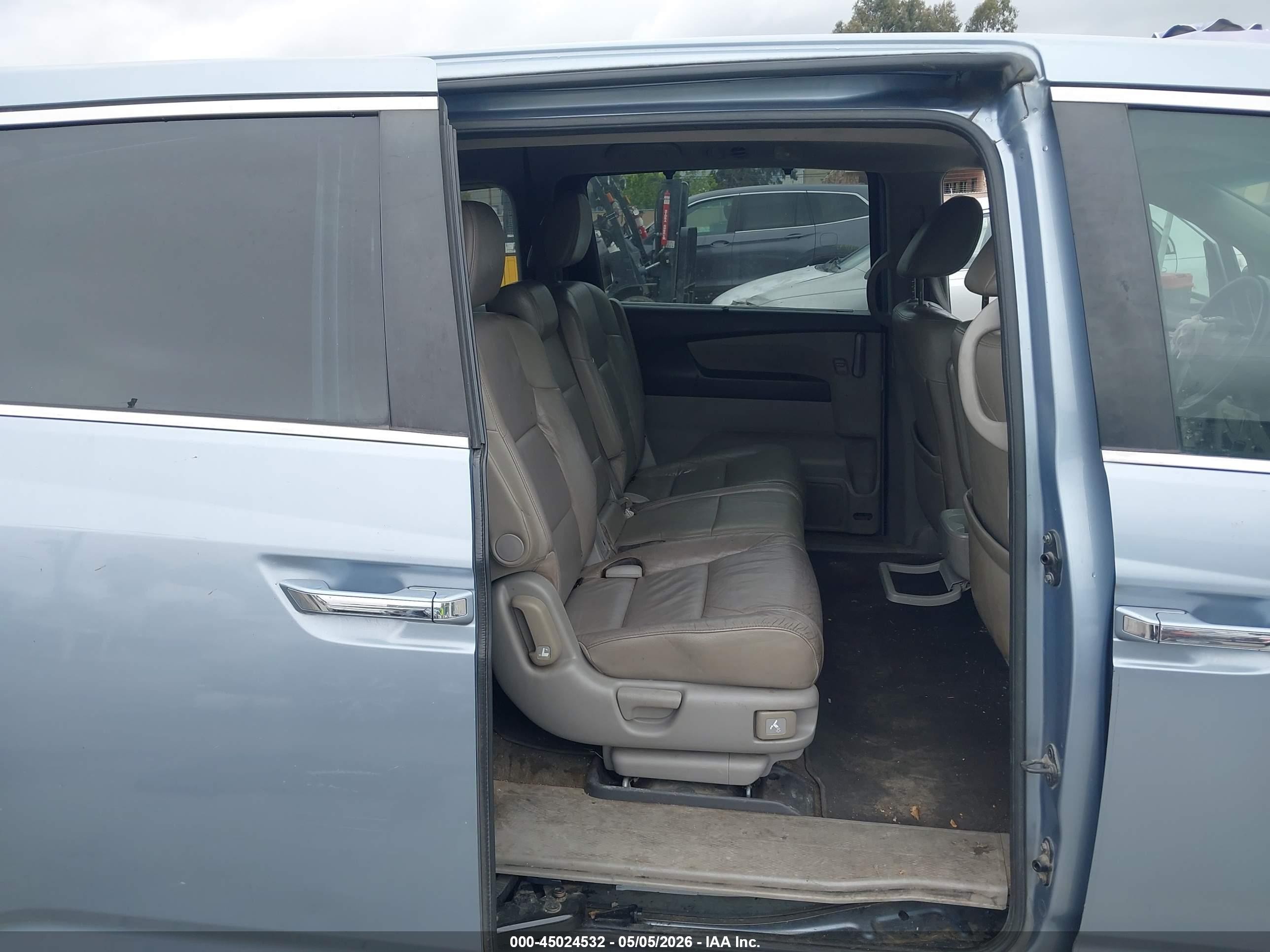 2012 Honda Odyssey Ex-l Blue vin: 5FNRL5H69CB107526