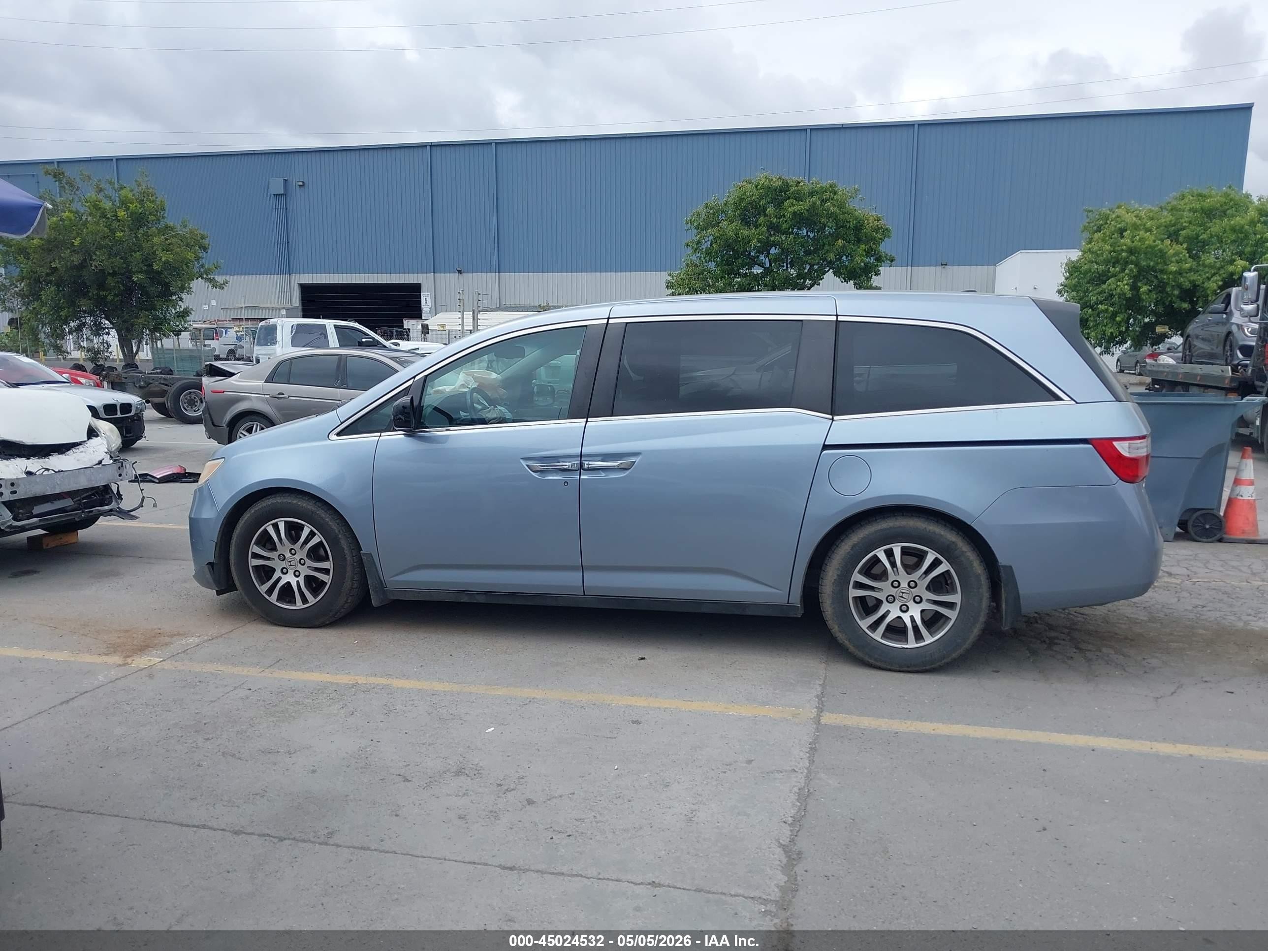 2012 Honda Odyssey Ex-l Blue vin: 5FNRL5H69CB107526