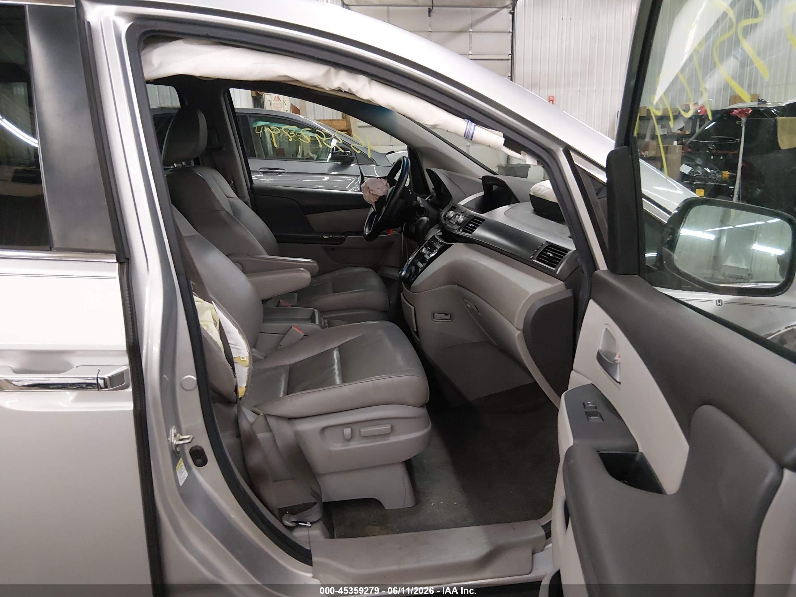 2012 Honda Odyssey Ex-l Silver vin: 5FNRL5H69CB124231