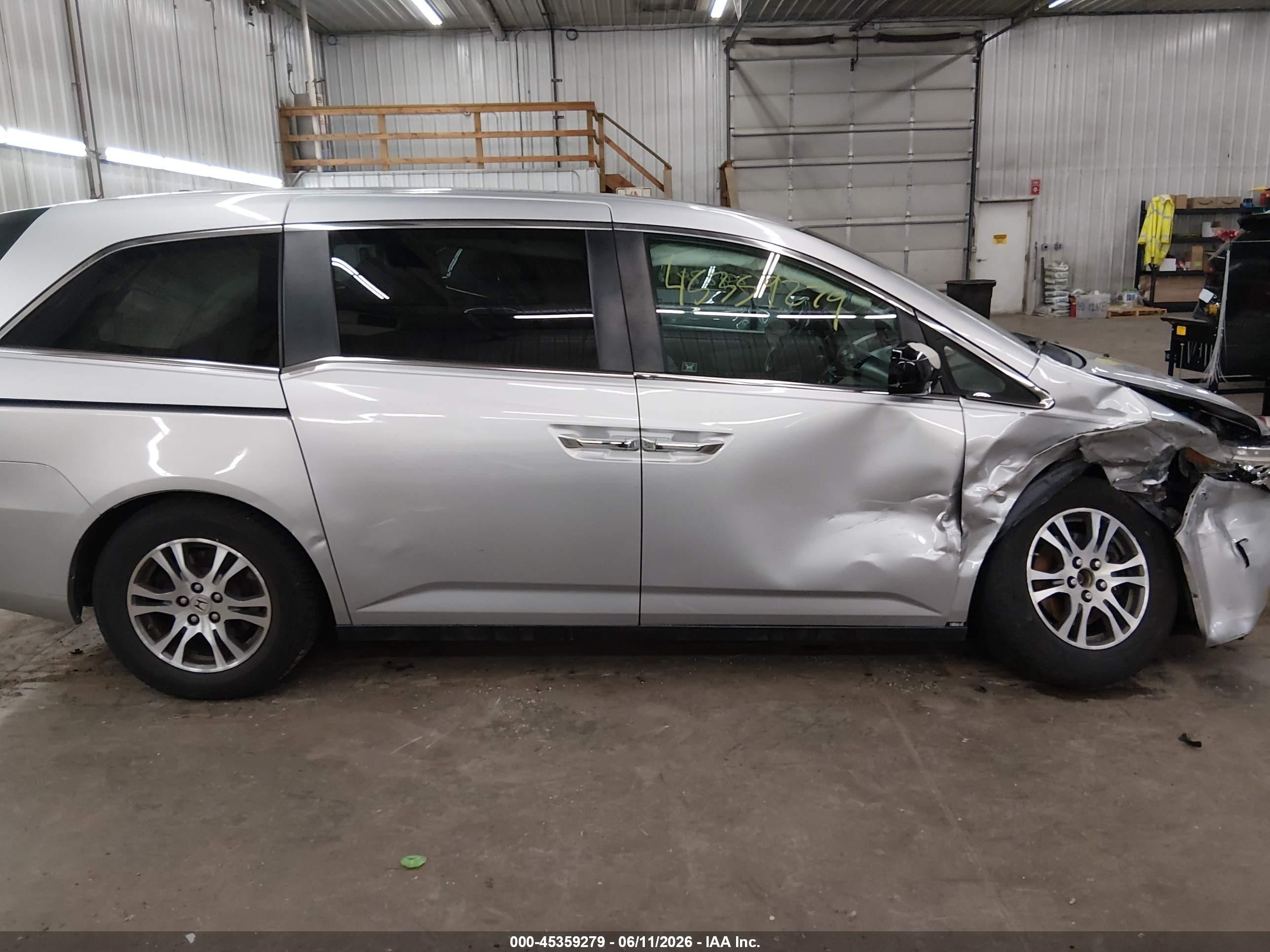 2012 Honda Odyssey Ex-l Silver vin: 5FNRL5H69CB124231