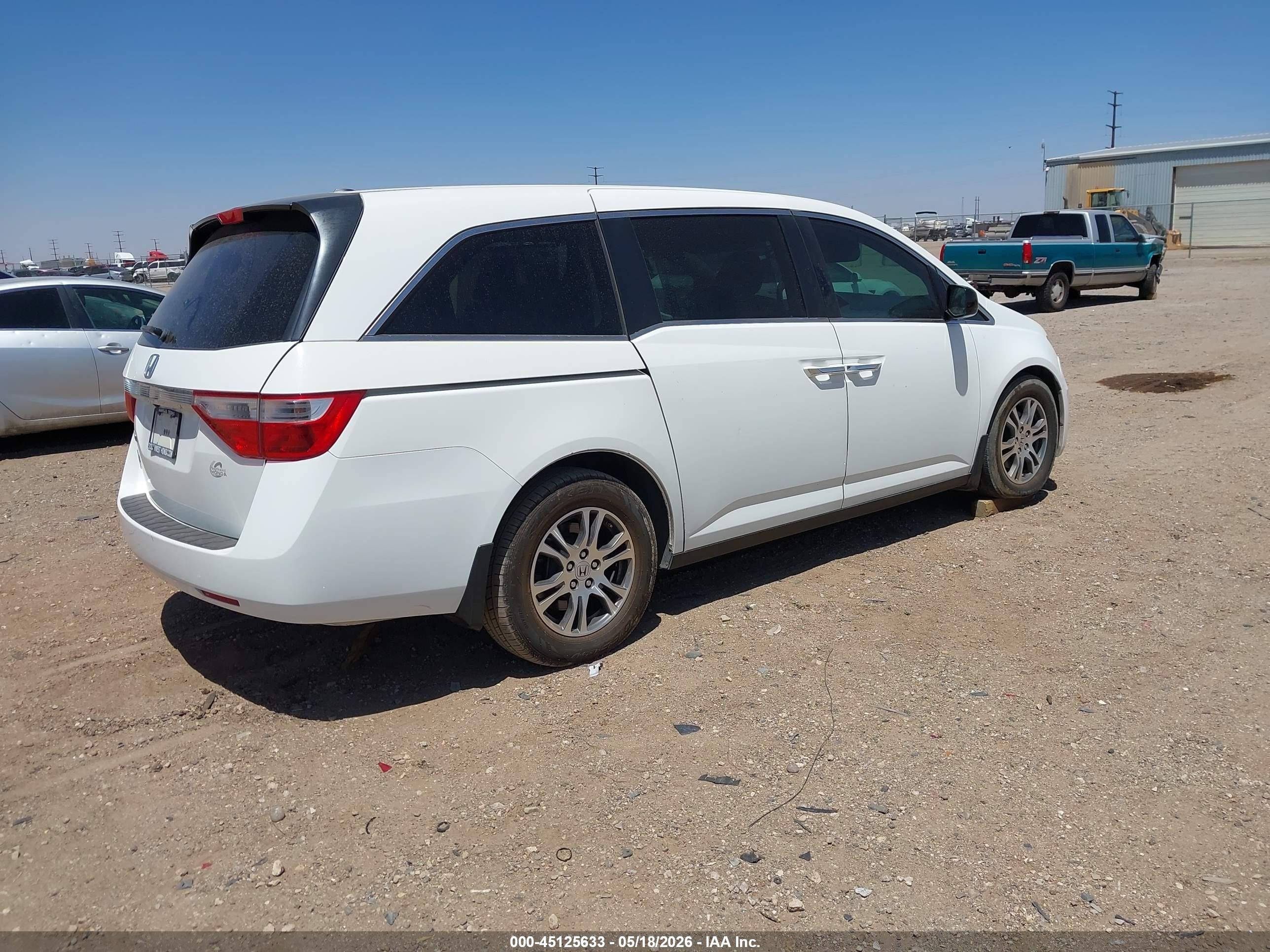 2013 Honda Odyssey Ex-l White vin: 5FNRL5H69DB072388