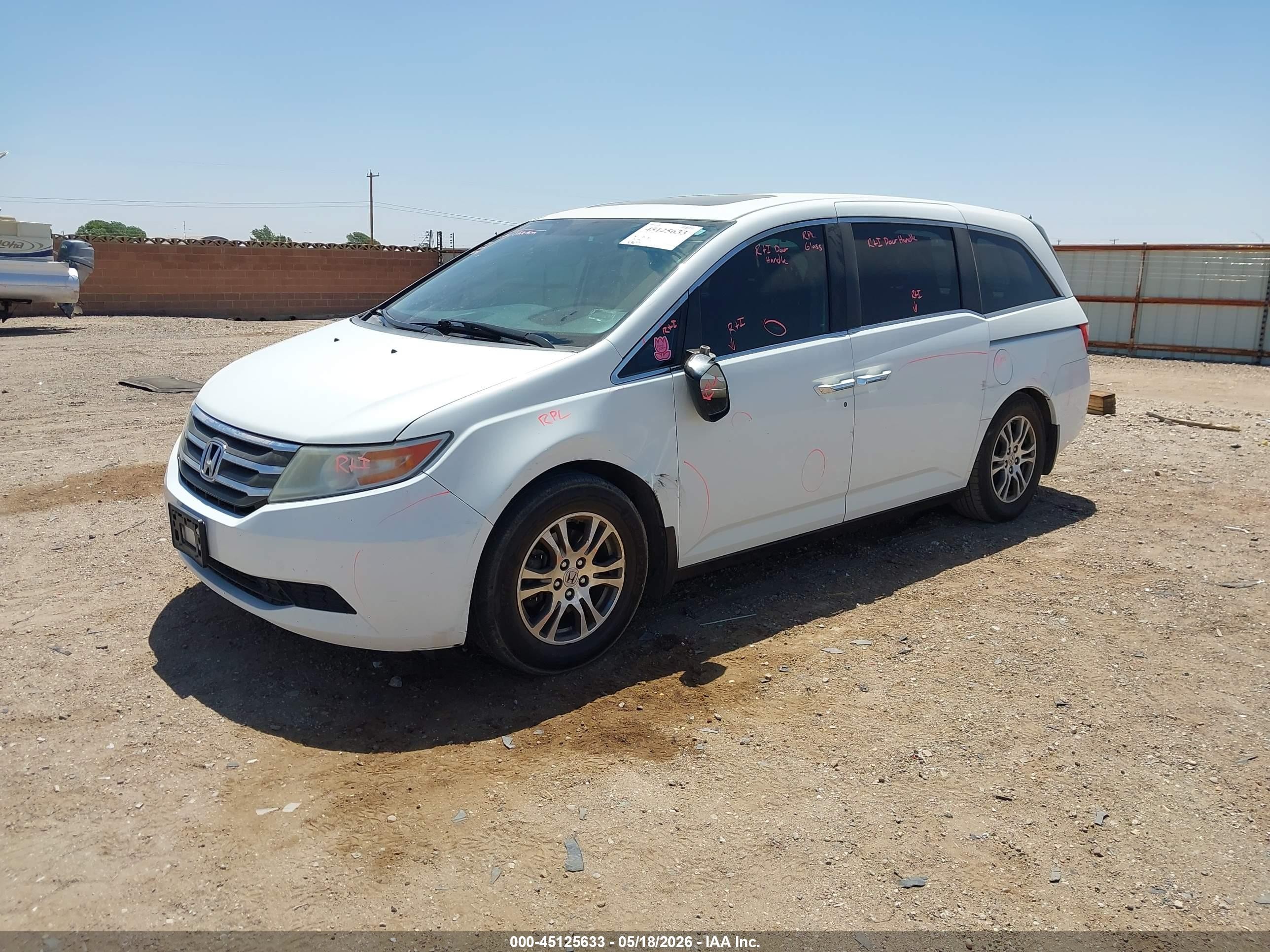 2013 Honda Odyssey Ex-l White vin: 5FNRL5H69DB072388