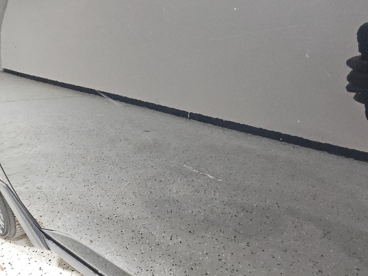 2014 Honda Odyssey Exl Black vin: 5FNRL5H69EB010250 Damage: Left Front Door, Heavy Scratch, 5 To 6 Inches