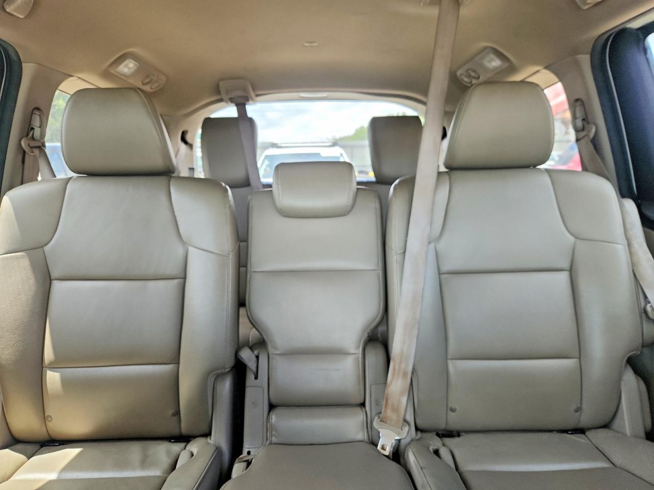 2014 Honda Odyssey Exl White vin: 5FNRL5H69EB105701