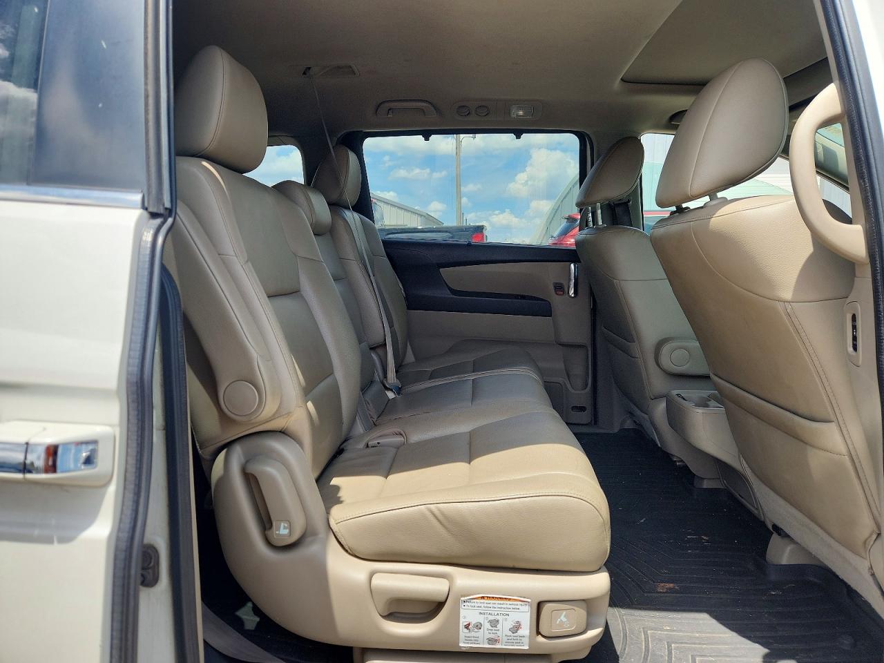 2014 Honda Odyssey Exl White vin: 5FNRL5H69EB105701