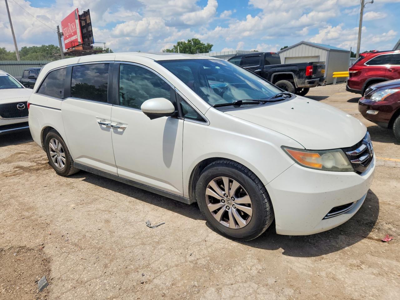 2014 Honda Odyssey Exl White vin: 5FNRL5H69EB105701