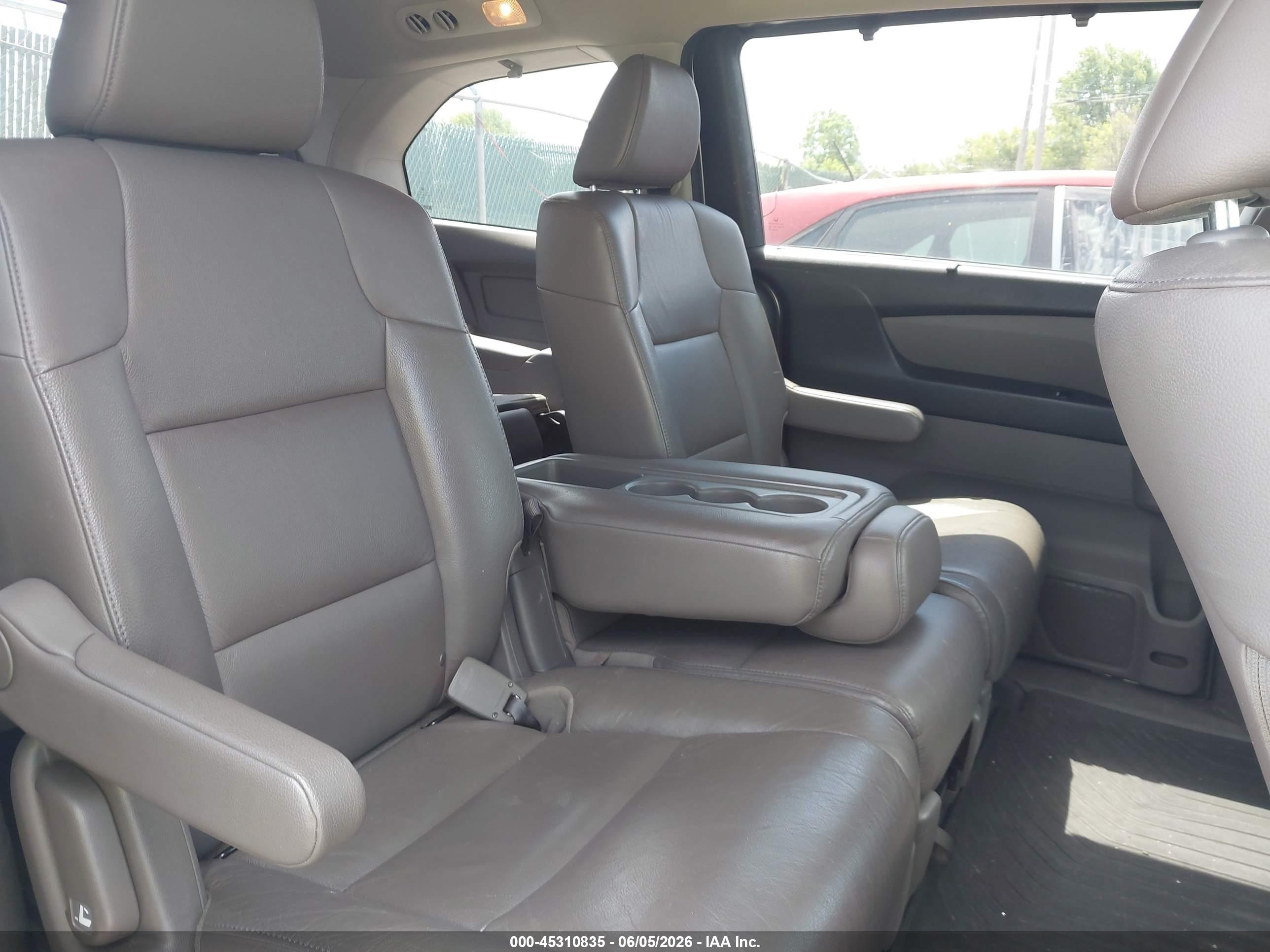 2014 Honda Odyssey Ex-l Silver vin: 5FNRL5H69EB118464