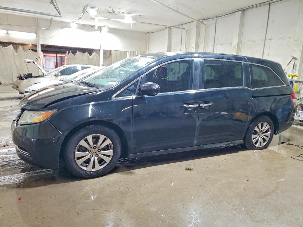 2014 Honda Odyssey Exl Black vin: 5FNRL5H69EB131084