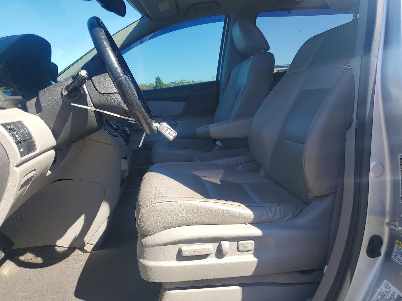 2015 Honda Odyssey Exl Silver vin: 5FNRL5H69FB024862