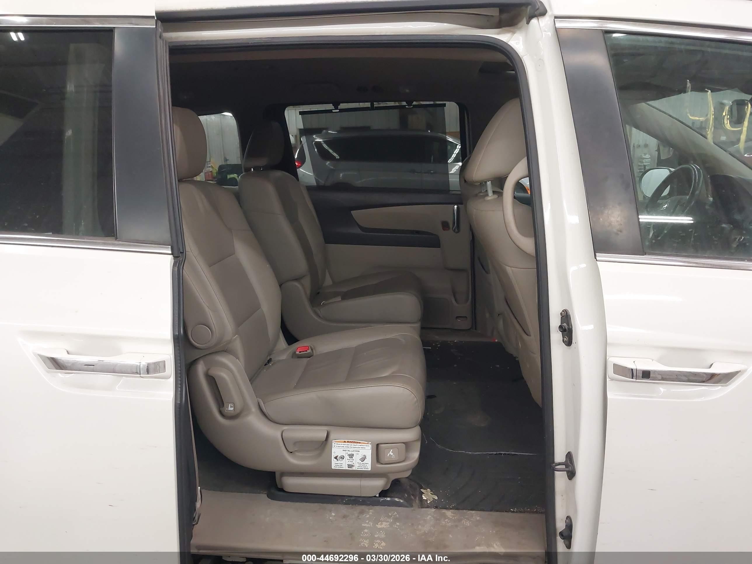 2015 Honda Odyssey Ex-l White vin: 5FNRL5H69FB046800