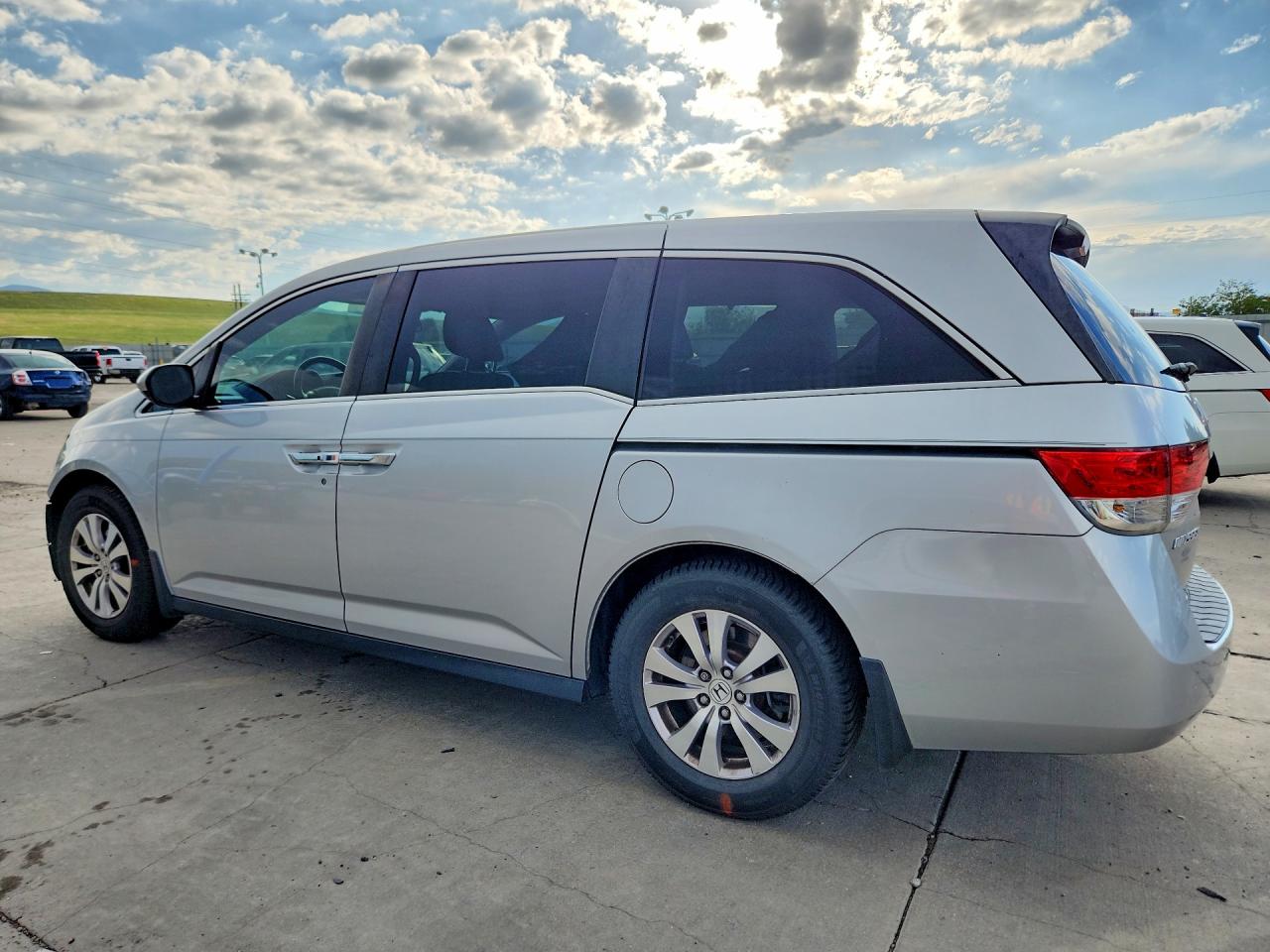 2015 Honda Odyssey Exl Silver vin: 5FNRL5H69FB055304