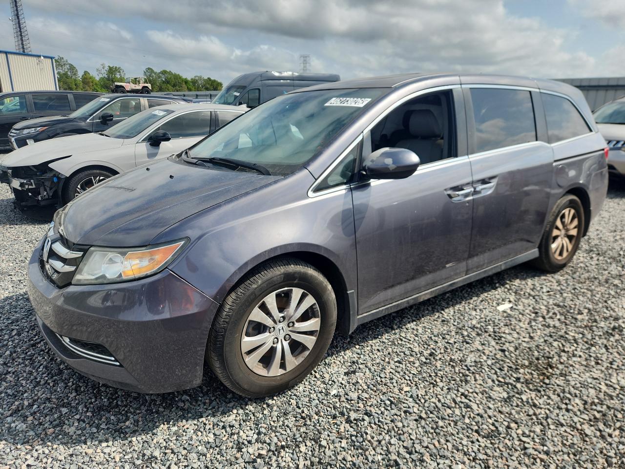 2015 Honda Odyssey Exl Серый vin: 5FNRL5H69FB080302 Damage: Left Front Fender, Dent(S) W/ Paint Dmg, 1/8 To 1/2 Inch