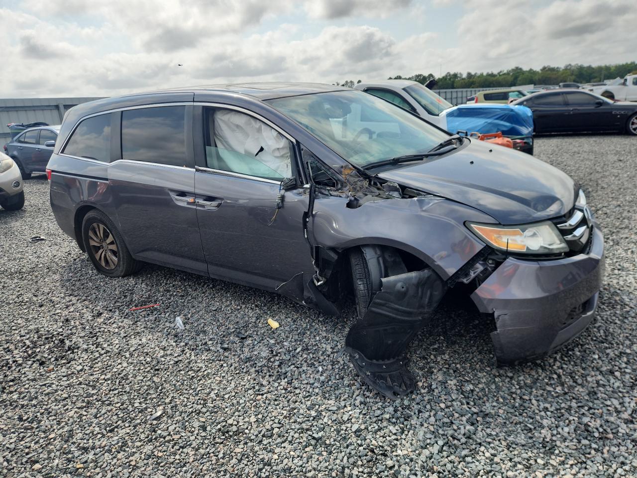 2015 Honda Odyssey Exl Серый vin: 5FNRL5H69FB080302 Damage: Front Bumper/Cover, Broken, Replacement Required