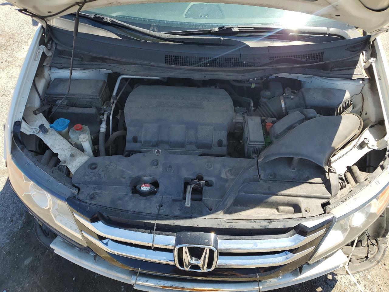 2015 Honda Odyssey Exl White vin: 5FNRL5H69FB085547