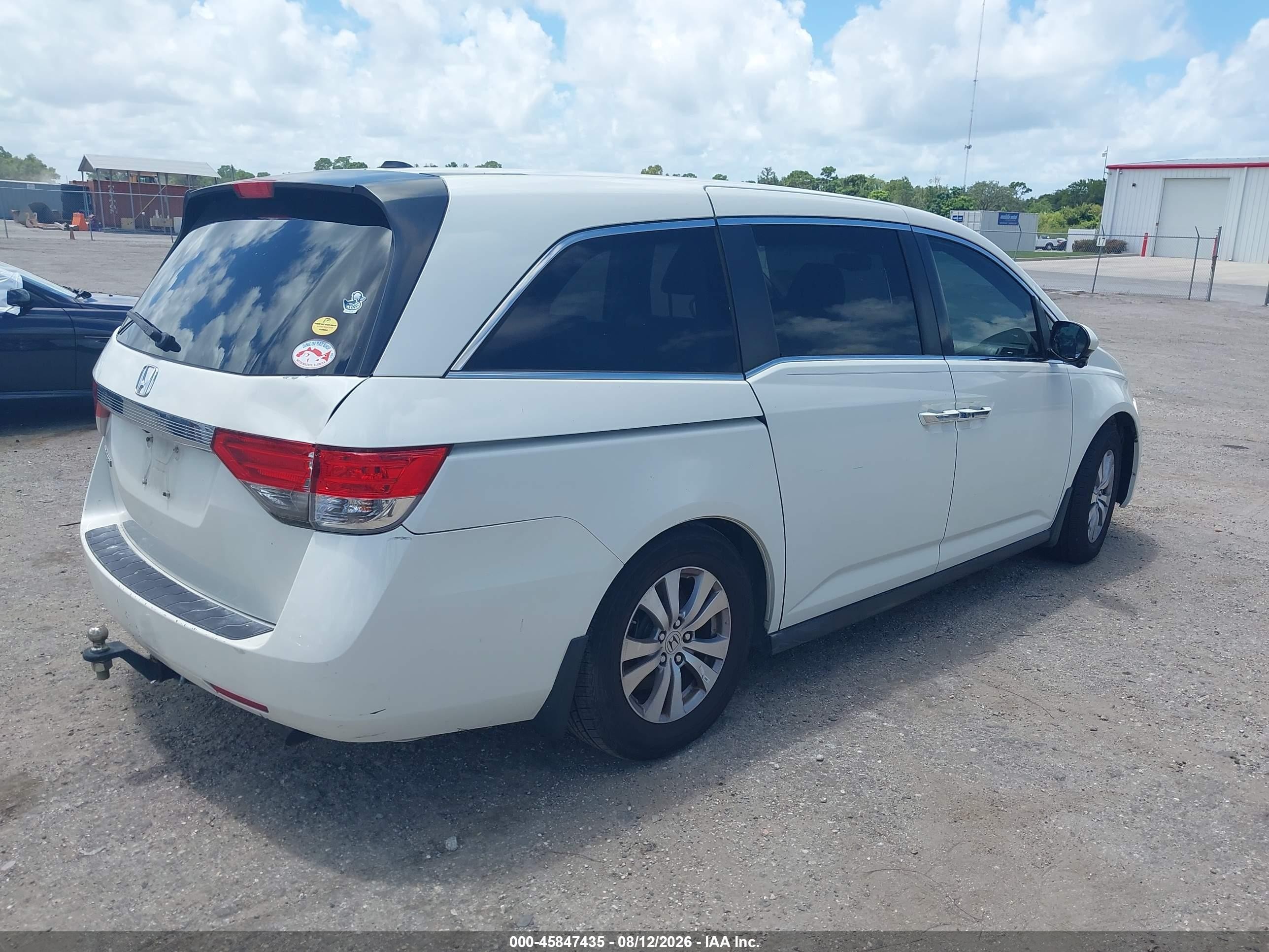 2015 Honda Odyssey Ex-l White vin: 5FNRL5H69FB098458