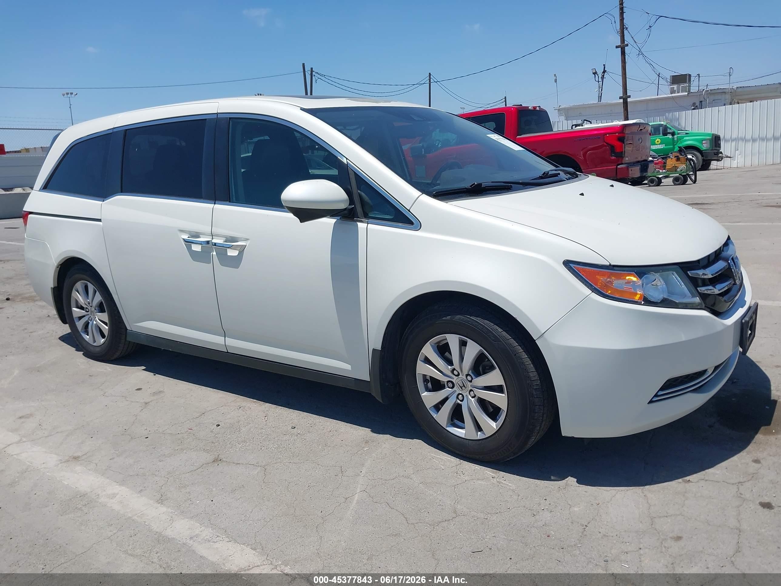 2015 Honda Odyssey Ex-l White vin: 5FNRL5H69FB104758