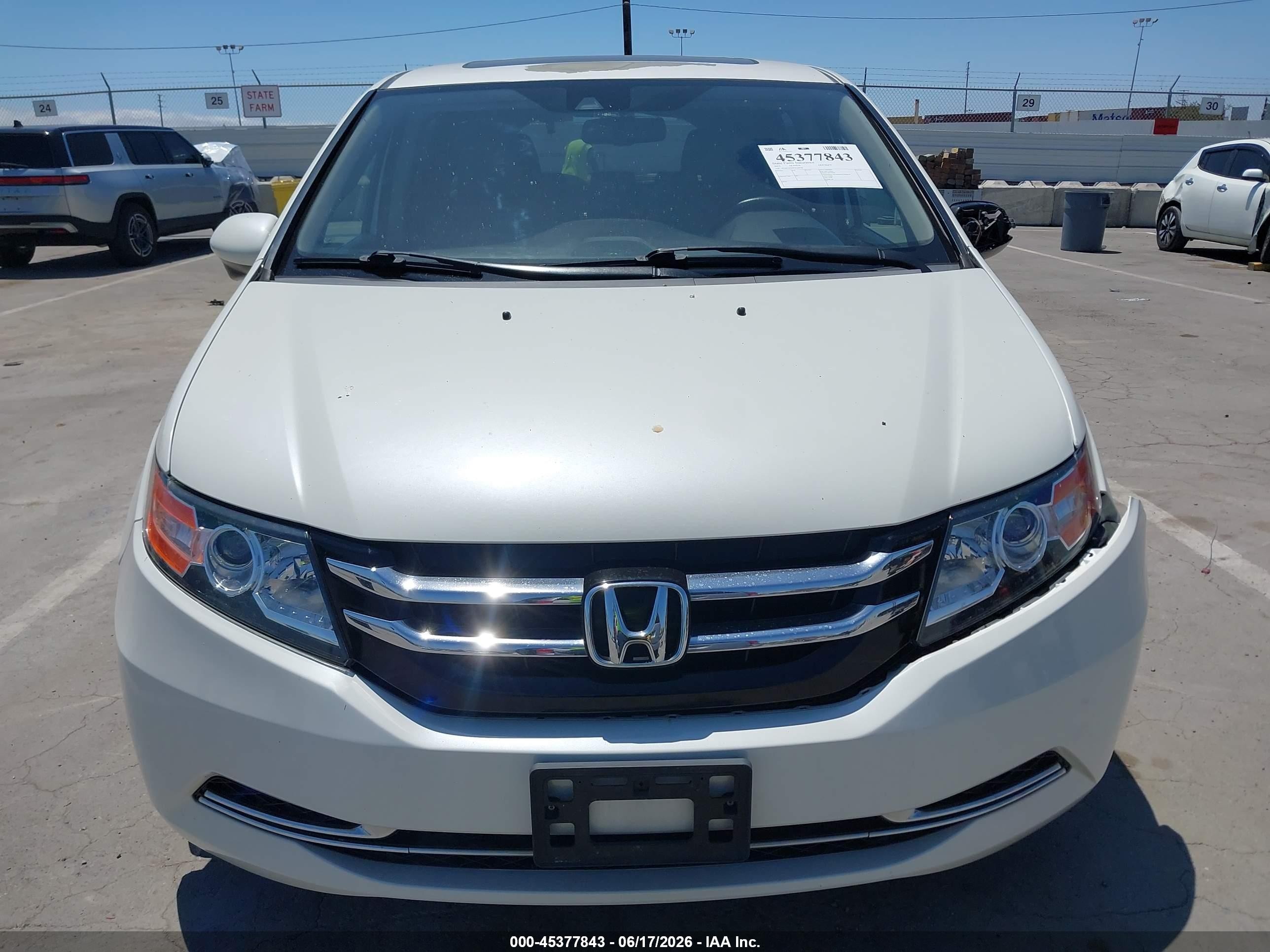 2015 Honda Odyssey Ex-l White vin: 5FNRL5H69FB104758