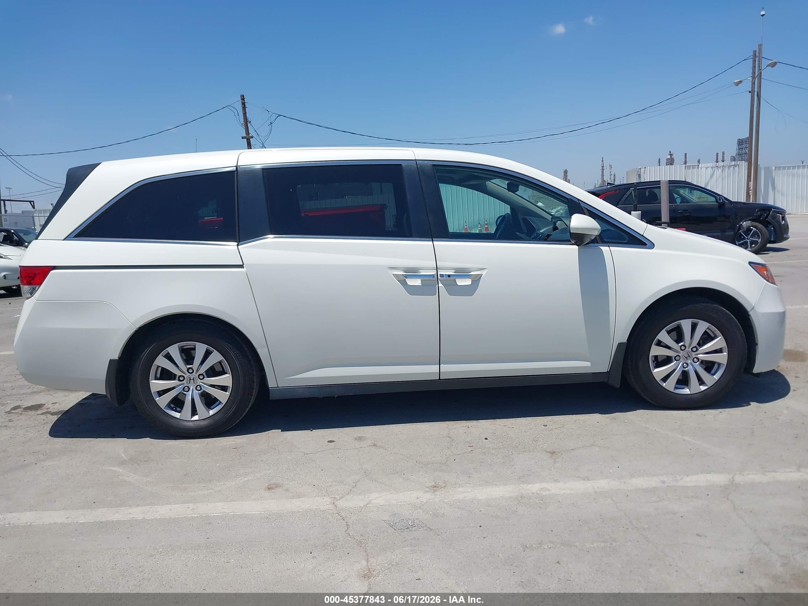 2015 Honda Odyssey Ex-l White vin: 5FNRL5H69FB104758