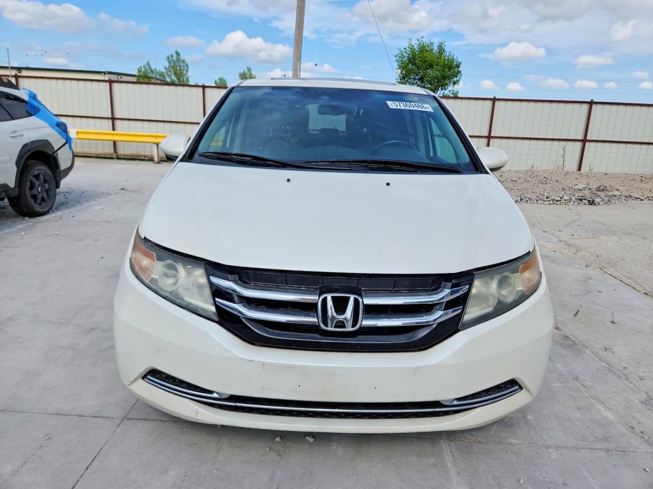 2016 Honda Odyssey Exl White vin: 5FNRL5H69GB074078
