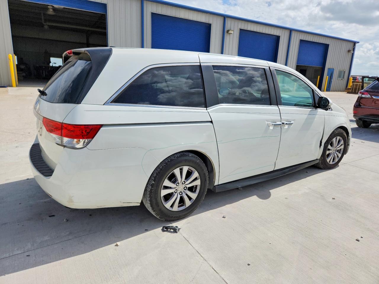 2016 Honda Odyssey Exl White vin: 5FNRL5H69GB074078