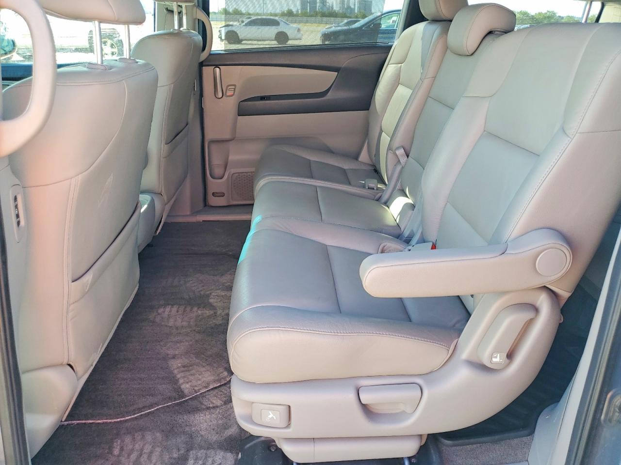 2011 Honda Odyssey Exl Silver vin: 5FNRL5H6XBB013606