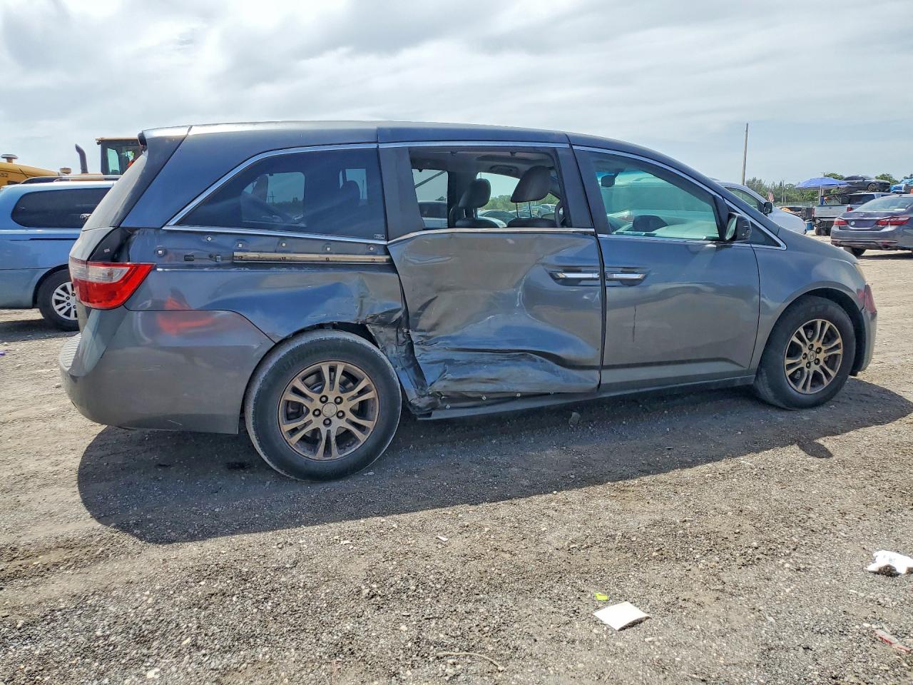 2011 Honda Odyssey Exl Charcoal vin: 5FNRL5H6XBB019860