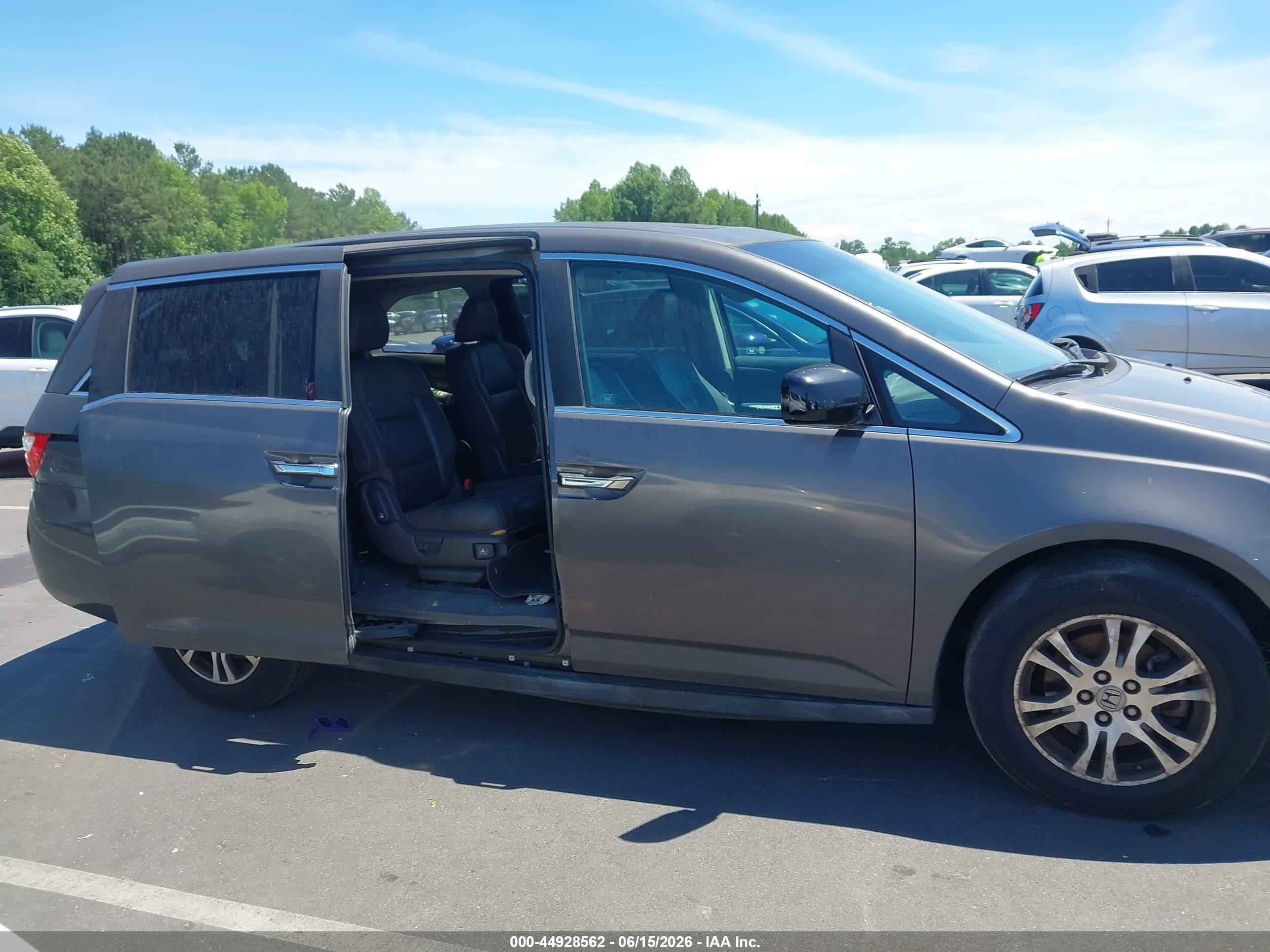 2011 Honda Odyssey Ex-l Gray vin: 5FNRL5H6XBB026730