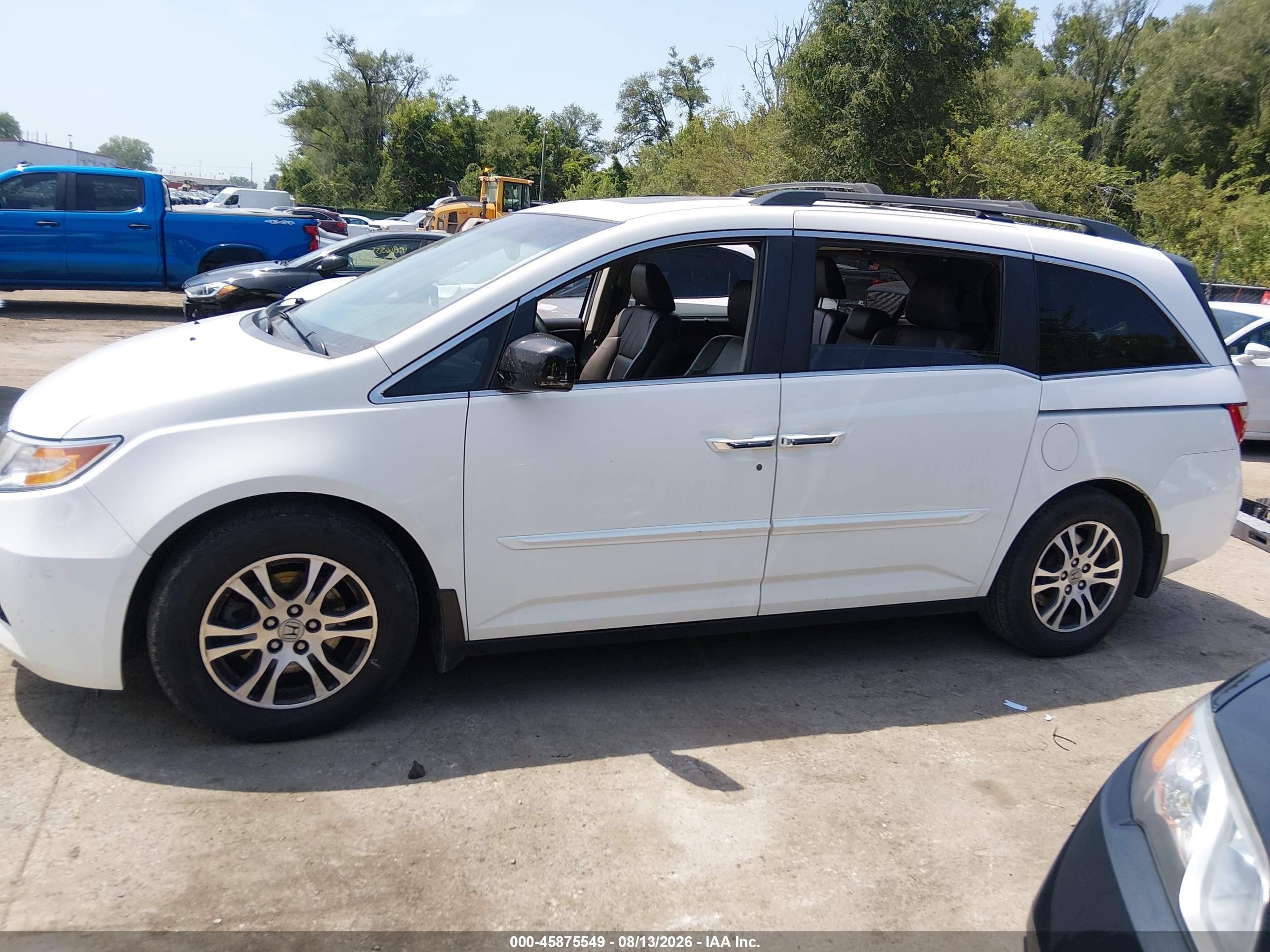 2011 Honda Odyssey Ex-l White vin: 5FNRL5H6XBB030843