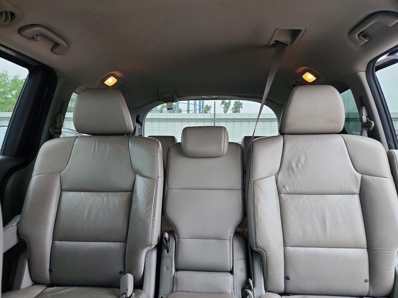 2011 Honda Odyssey Exl Silver vin: 5FNRL5H6XBB035864