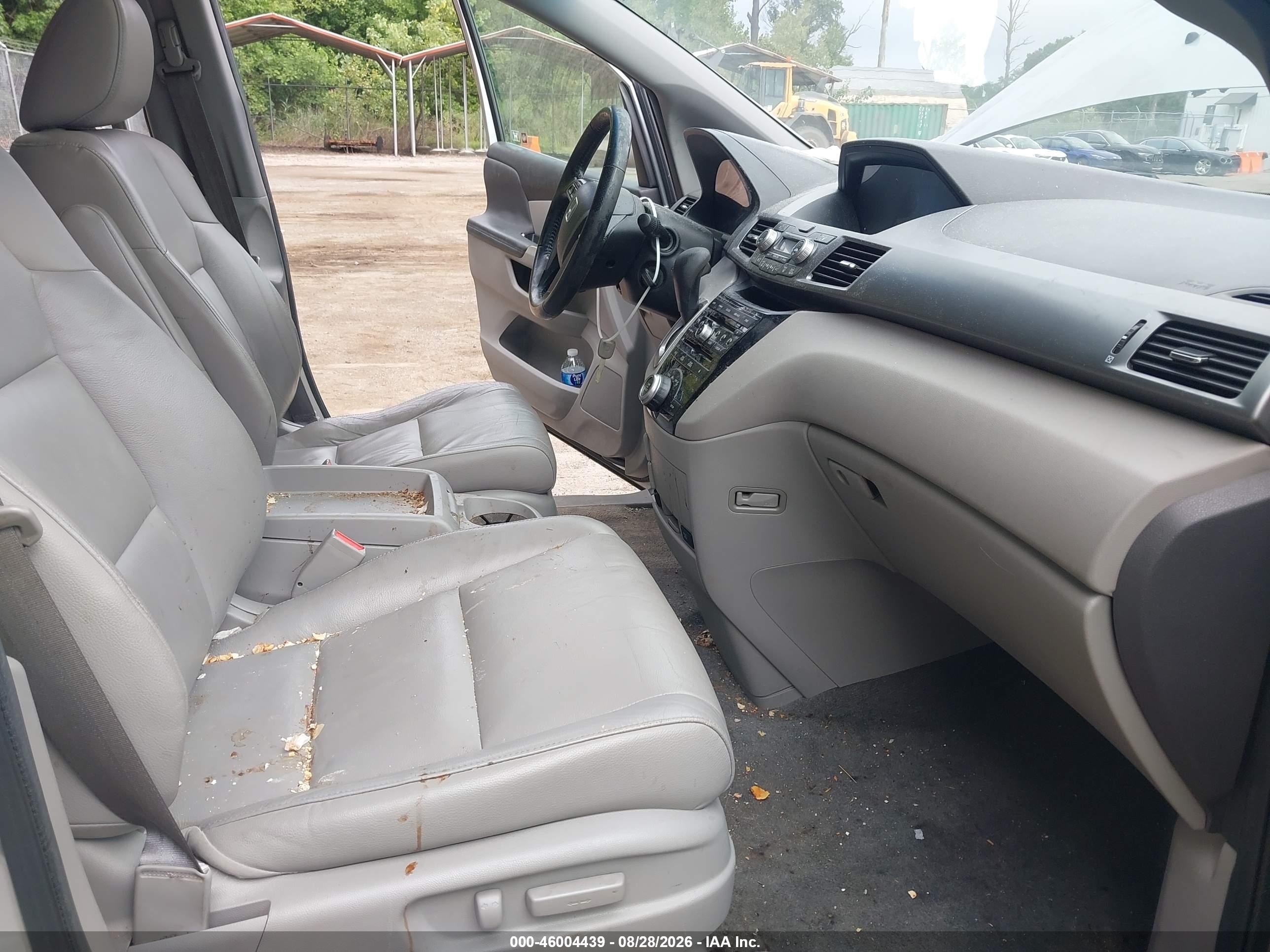 2011 Honda Odyssey Ex-l Silver vin: 5FNRL5H6XBB044595