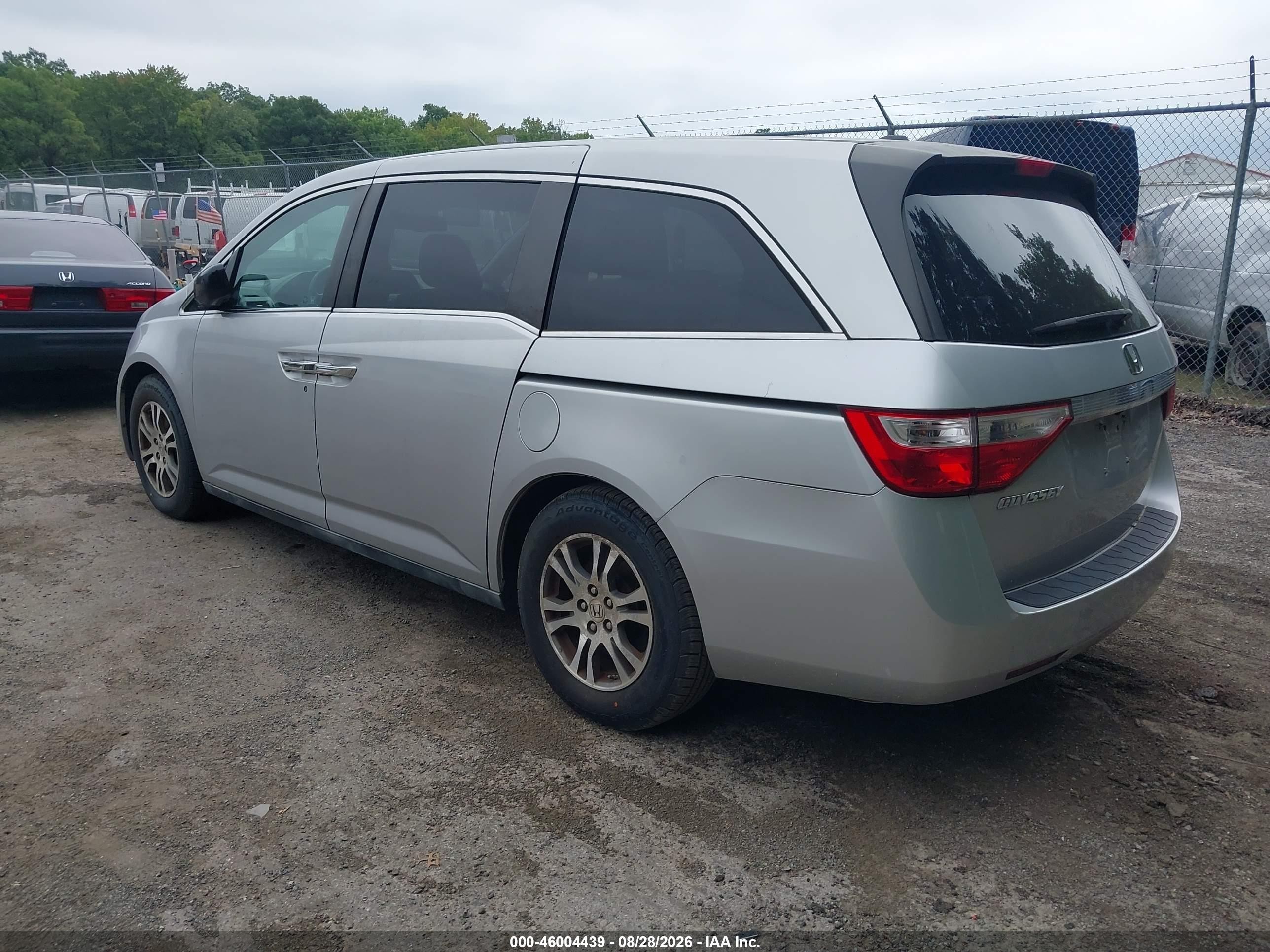 2011 Honda Odyssey Ex-l Silver vin: 5FNRL5H6XBB044595