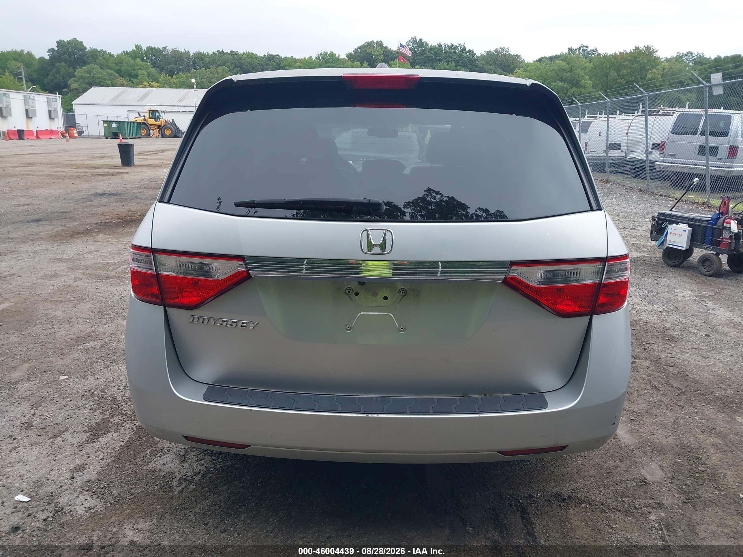 2011 Honda Odyssey Ex-l Silver vin: 5FNRL5H6XBB044595
