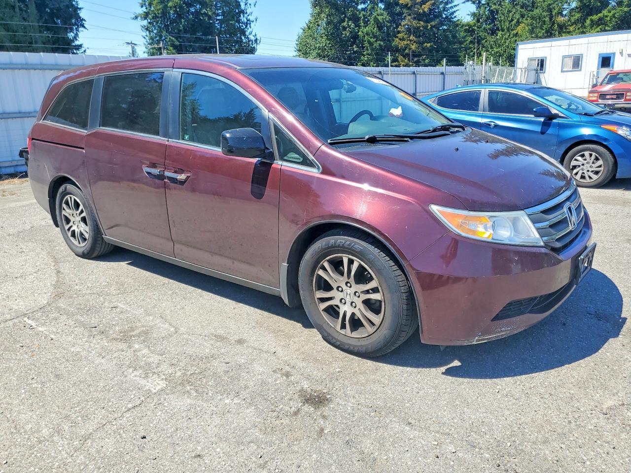 2011 Honda Odyssey Exl Темно-бордовый vin: 5FNRL5H6XBB058237