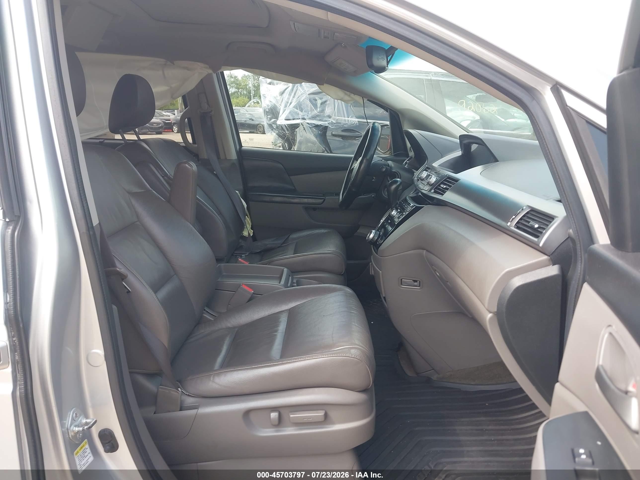 2011 Honda Odyssey Ex-l Silver vin: 5FNRL5H6XBB059078