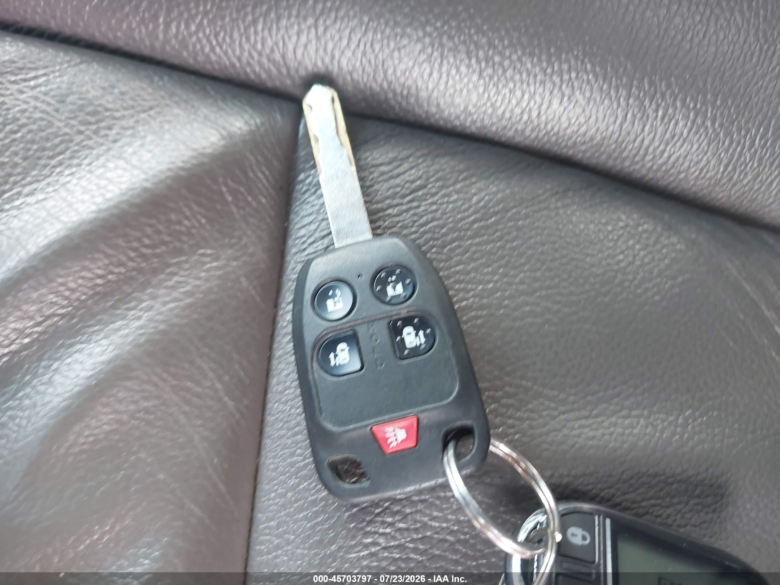 2011 Honda Odyssey Ex-l Silver vin: 5FNRL5H6XBB059078